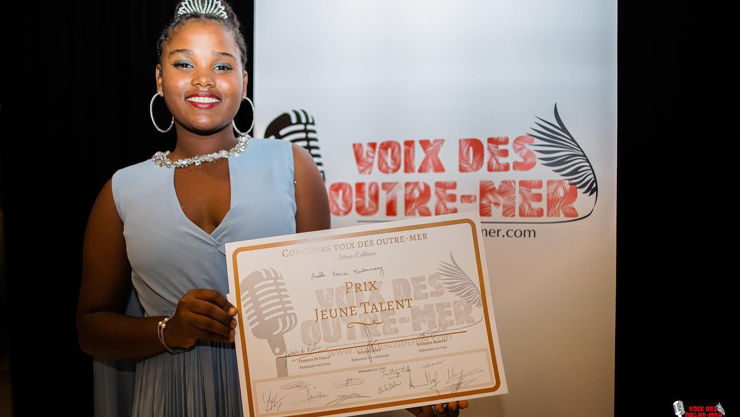 Le Prix de Jeune Talent a été décerné à Axelle Rascar Moutoussamy,  originaire de la Martinique